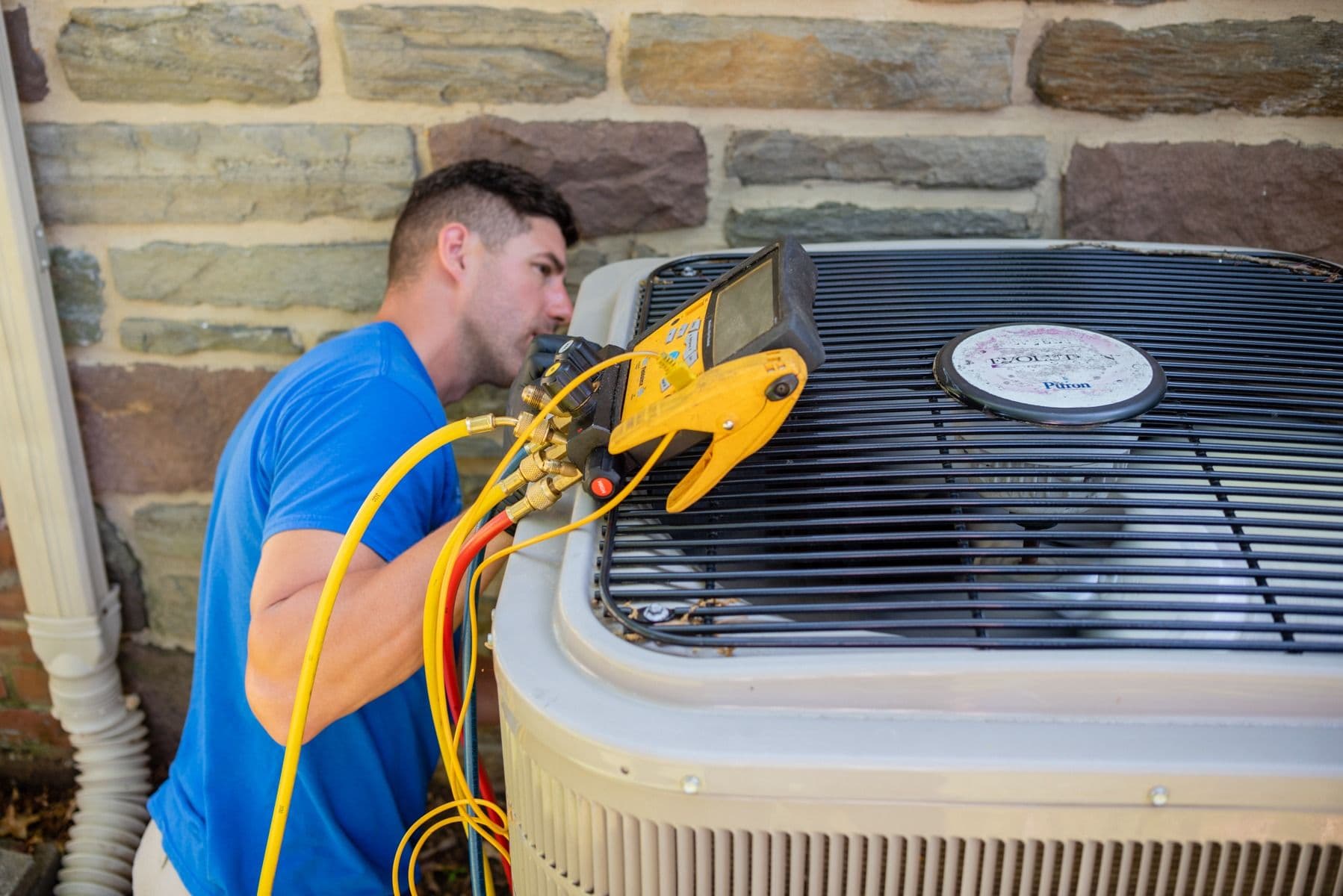 Taking-A-Reading-On-An-A_C-System-Philadelphia-Gas-Electric-Heating